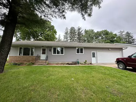 421 2nd St NW, New Richland, MN 56072