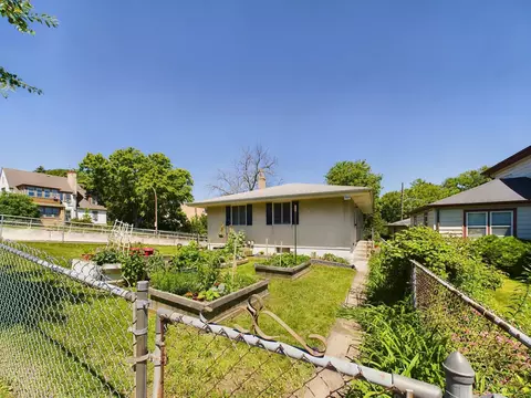 107 George St E, Saint Paul, MN 55107