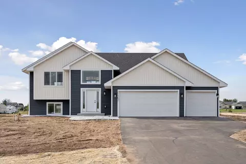 21392 Cottonwood St NW, Oak Grove, MN 55011