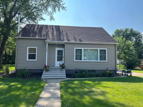 111 3rd Ave SE, Saint Joseph, MN 56374
