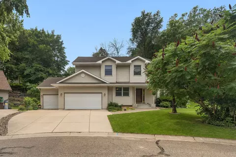 2013 Parkwood Dr, South Saint Paul, MN 55075