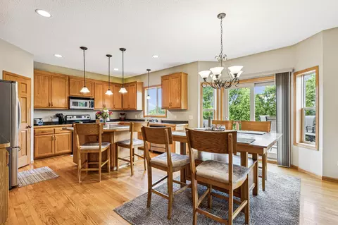 2342 Coldwater Xing, Mayer, MN 55360