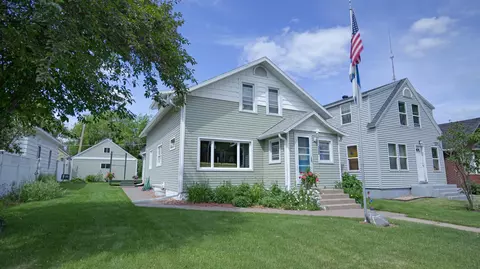 330 3rd Ave, Calumet, MN 55716