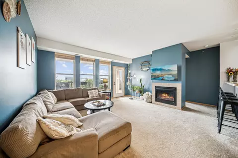 150 E Burnsville Pkwy #408, Burnsville, MN 55337