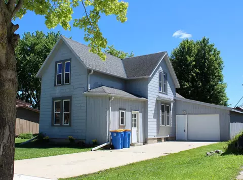 519 1st St NE, Blooming Prairie, MN 55917
