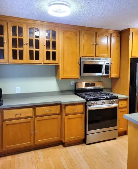 3237 15th Ave S #33, Minneapolis, MN 55407