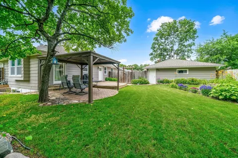 10649 Kell Ave S, Bloomington, MN 55437 photo 5