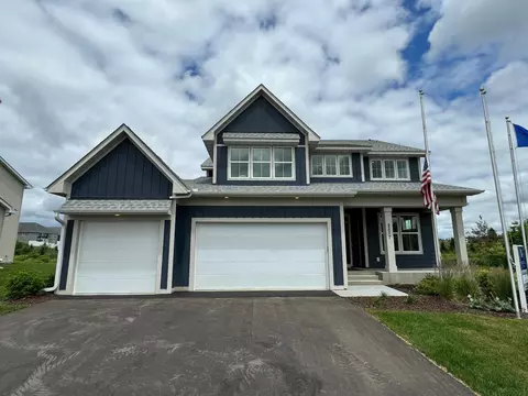 2577 Sofia Ln, Hudson, WI 54016