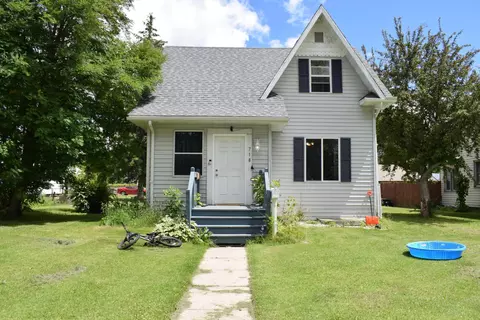 718 Duluth Ave N, Thief River Falls, MN 56701
