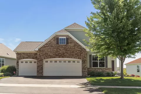 3731 Terra Vista Path, Chaska, MN 55318
