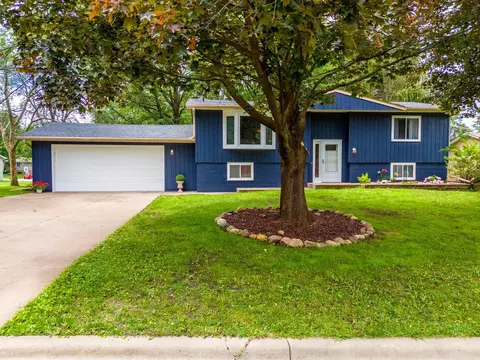 8087 Cloman Ave, Inver Grove Heights, MN 55076