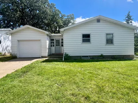 1003 Irving St, Alexandria, MN 56308