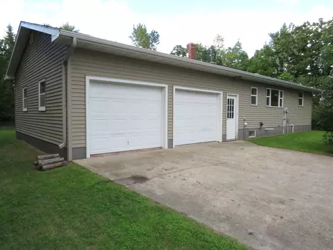 207 Lincoln Ave E, Karlstad, MN 56732