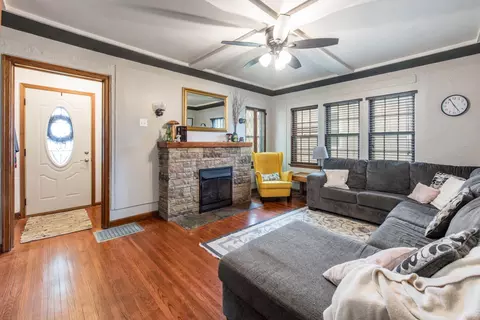 14 E 1st St, Morris, MN 56267 photo 5