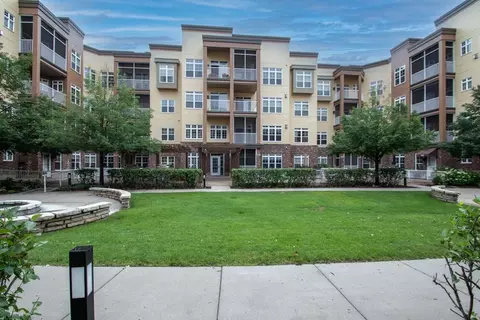 2407 39th Ave NE #208, Saint Anthony, MN 55421