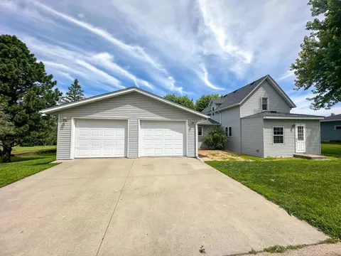 207 E Alden St, Arlington, MN 55307
