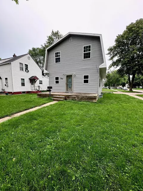 337 W Okabena St, Worthington, MN 56187