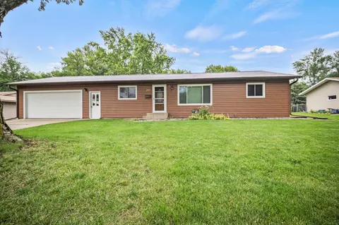 2135 3rd Ave NE, Owatonna, MN 55060