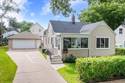 1123 Arundel St, Saint Paul, MN 55117