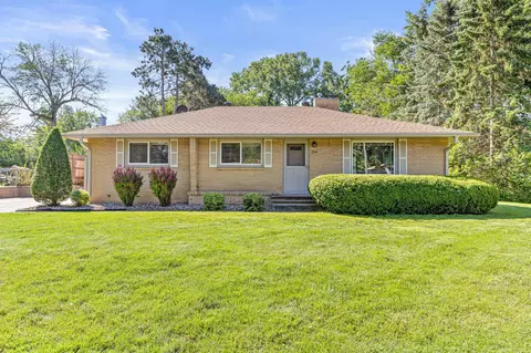 1944 N Flandrau St, Maplewood, MN 55109