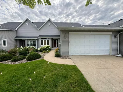 1117 Shumway Ct, Faribault, MN 55021