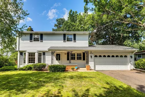 1654 Millwood Ave, Roseville, MN 55113