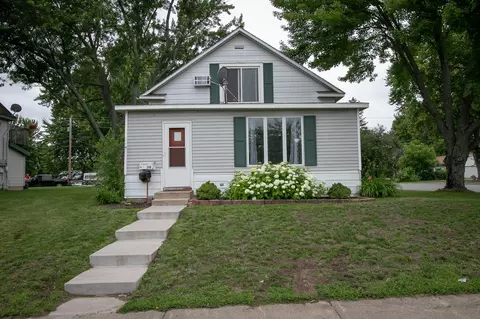 260 Central Ave N, Milaca, MN 56353