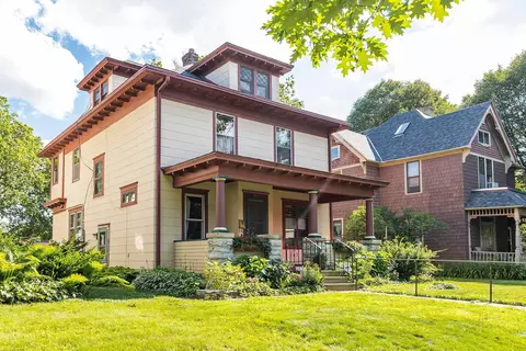 2010 Carroll, Saint Paul, MN 55104