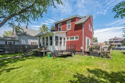 204 E 8th St, Superior, WI 54880 photo 2