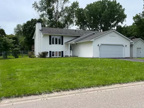 9594 208th St W, Lakeville, MN 55044