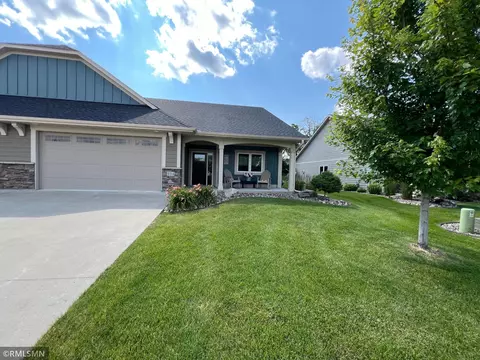 404 Autumn Ave SE, New Prague, MN 56071