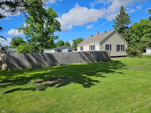 111 4th St SE, Ulen, MN 56585 photo 3