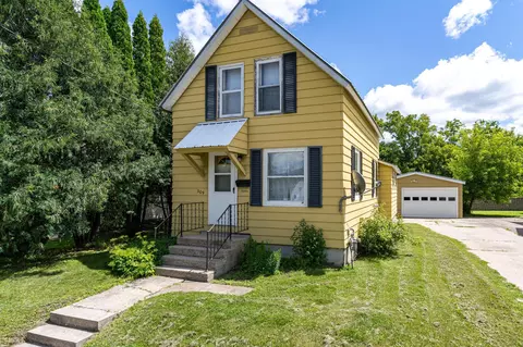 309 Maple St, Crookston, MN 56716