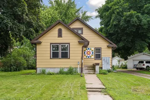 518 8th St E, Glencoe, MN 55336 photo 2