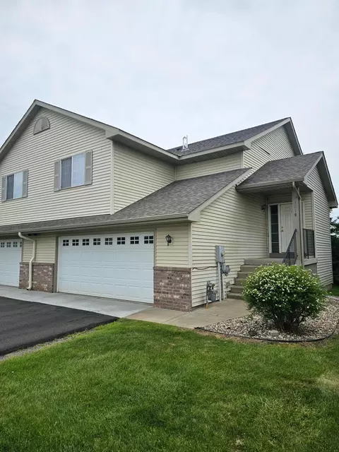 1819 Lachman Ave NE, Saint Michael, MN 55376