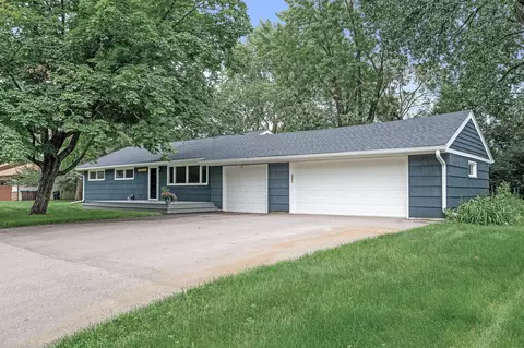 11131 Vincent Ave S, Bloomington, MN 55431