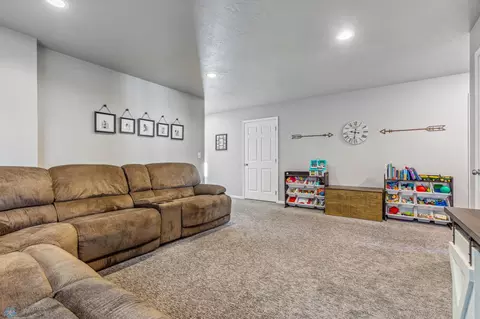63 Cedar Dr, Mapleton, ND 58059 photo 20