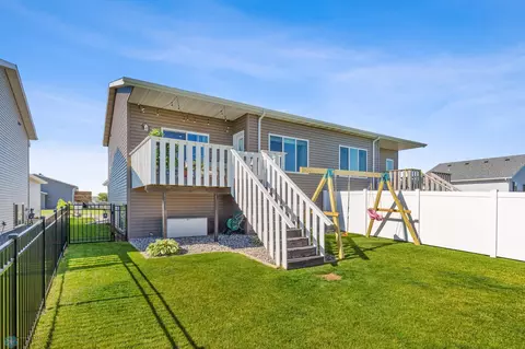 63 Cedar Dr, Mapleton, ND 58059 photo 3