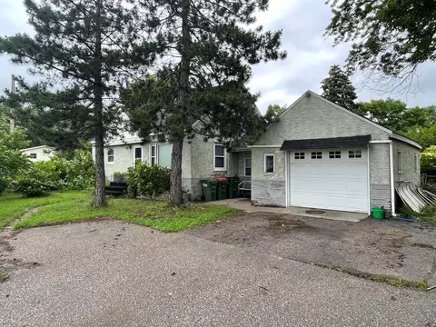 10261 Foley Blvd NW, Coon Rapids, MN 55448