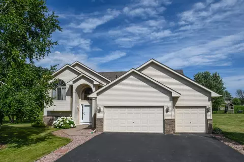 13827 Bluewing Dr, Rogers, MN 55374
