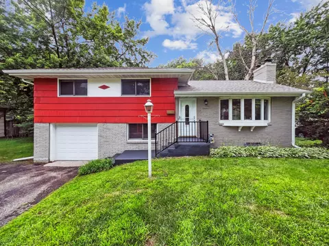 6207 Lee Ave N, Minneapolis, MN 55429