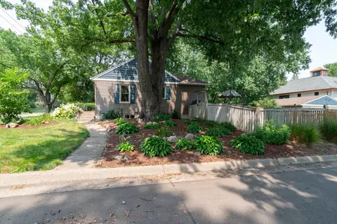 1663 Long Lake Rd, New Brighton, MN 55112 photo 3