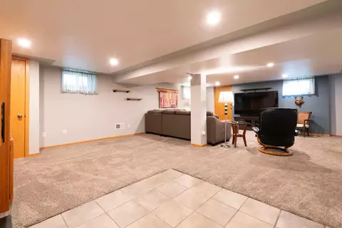 1663 Long Lake Rd, New Brighton, MN 55112 photo 34