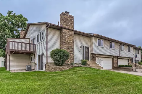 15732 Griffon Ct, Apple Valley, MN 55124