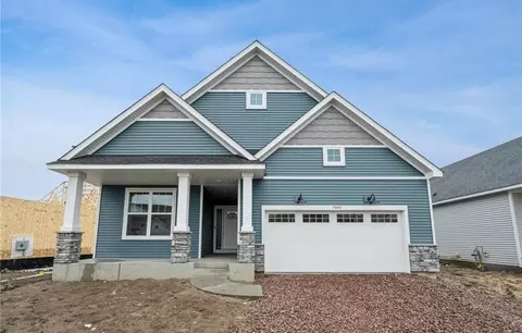 7440 Forest Ln, Hugo, MN 55038