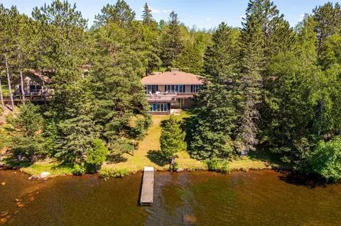 7389 Ely Lake Dr, Eveleth, MN 55734