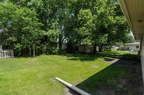 721 9th Ave NE, Waseca, MN 56093 photo 3