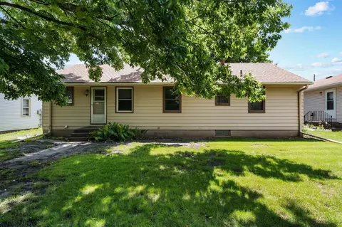 721 9th Ave NE, Waseca, MN 56093 photo 2
