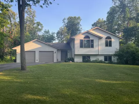 880 Carlos Timbers Dr NE, Alexandria, MN 56308