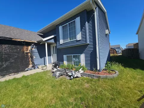 2345 59th Ave S, Fargo, ND 58104